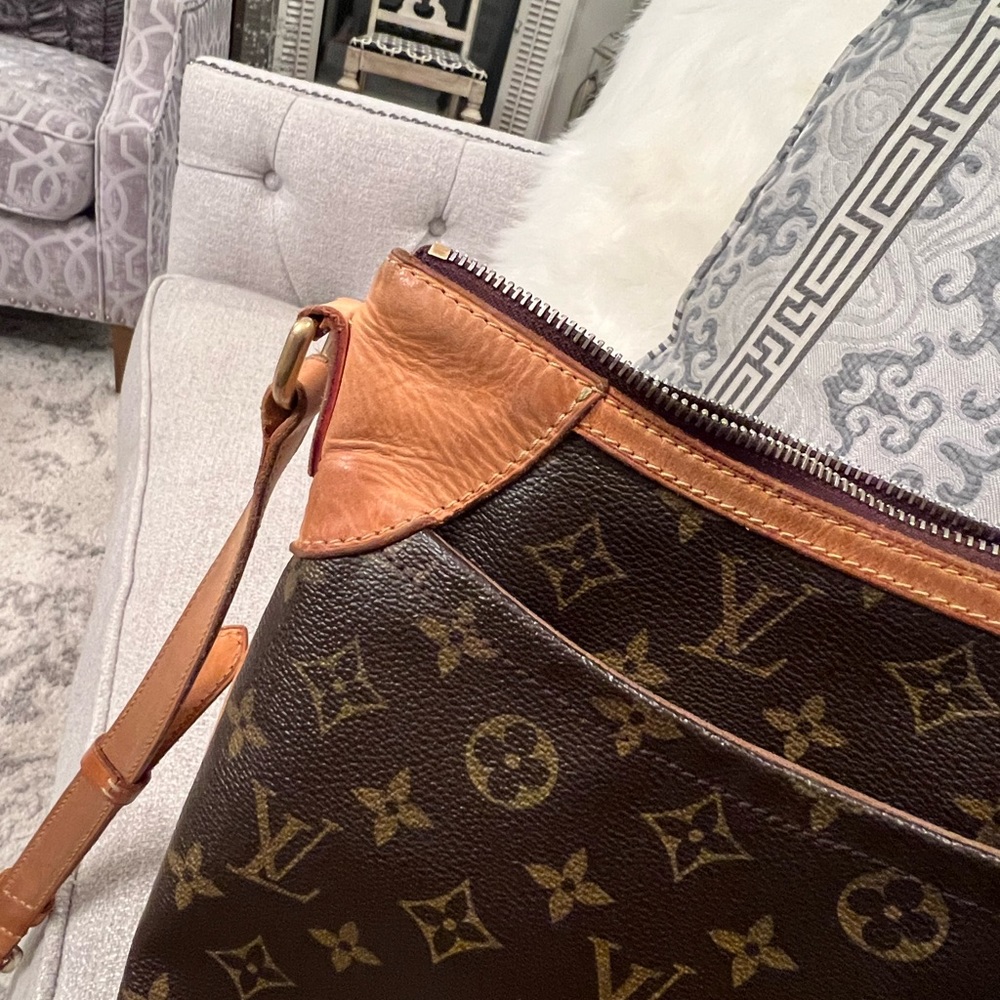 Authentic Louis Vuitton Odeon MM monogram - Picture 3 of 16